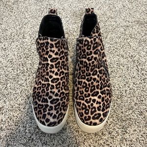 Leopard Print Wedge Sneaker w/ Zipper 9